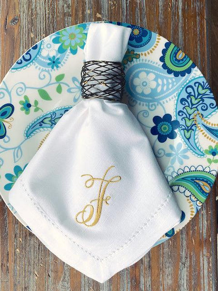 https://whitetulipembroidery.com/cdn/shop/products/rachael-monogrammed-embroidered-cloth-napkins-set-of-4-napkins-white-tulip-embroidery-4_grande.jpg?v=1676306187