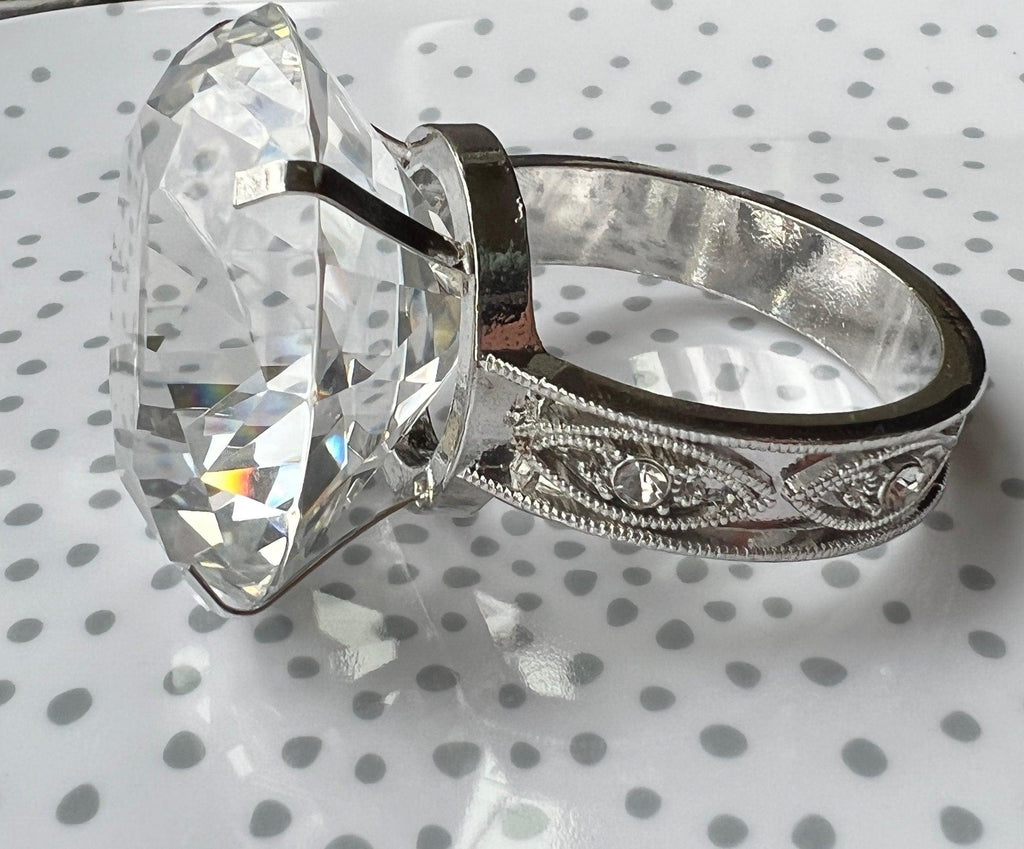 Silver Wedding Diamond Ring Napkin Rings, Set of 6, Engagment party napkin rings - White Tulip Embroidery