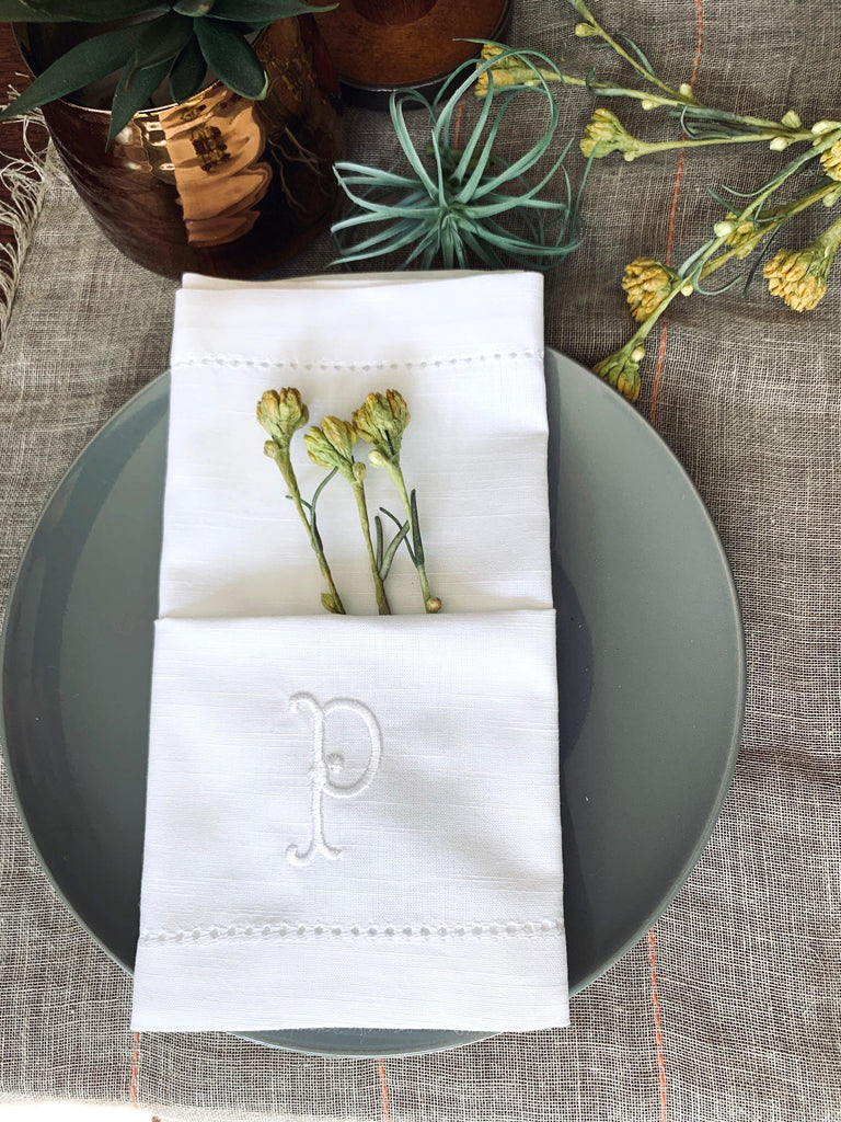 Southern Monogrammed Cloth Dinner Napkins - Set of 4 napkins - White Tulip Embroidery