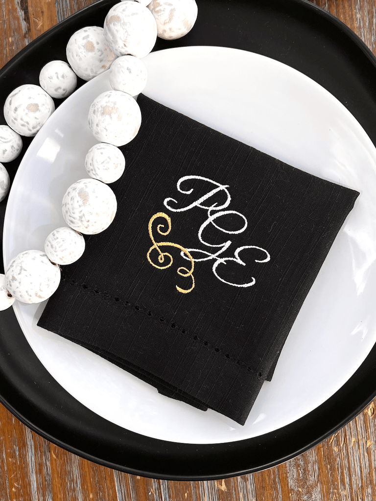 Swirl Monogrammed Embroidered Cloth Napkins - Set of 4 napkins - White Tulip Embroidery