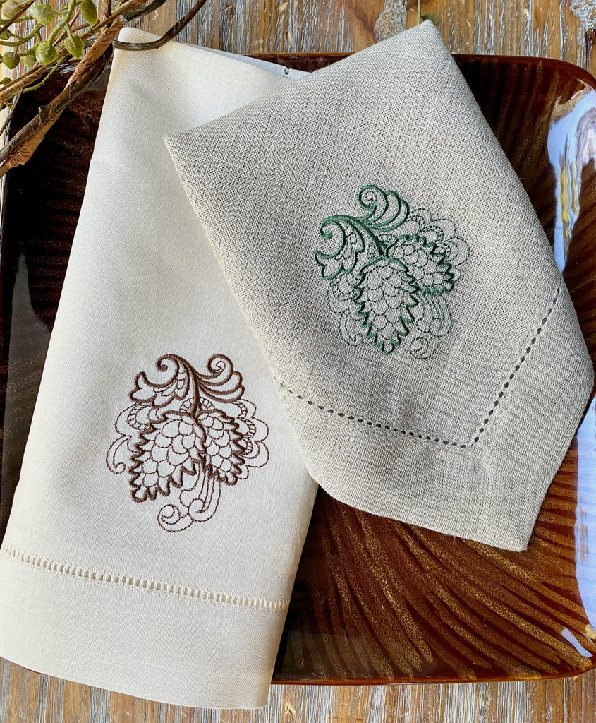Swirl Pine Cone Christmas Cloth Napkins - Set of 4 napkins - White Tulip Embroidery