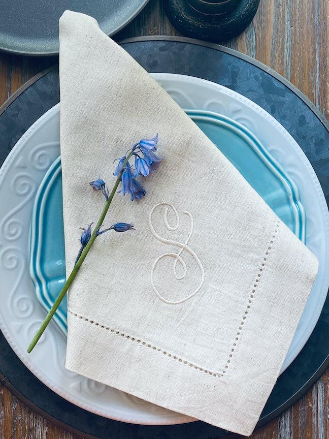 Swirly Toni Monogrammed Embroidered Cloth Napkins / Set of 4 - White Tulip Embroidery
